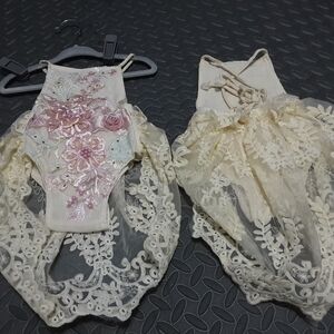 Two Matching Twin Photo Outfits